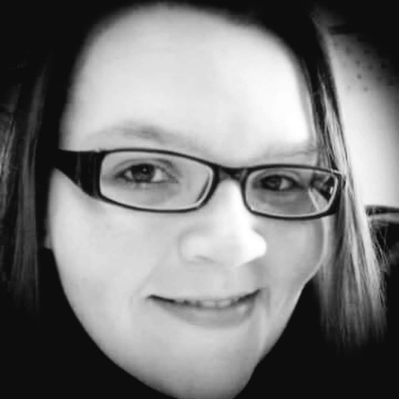 Meet your Posher, Carla - Picture 1 of 1